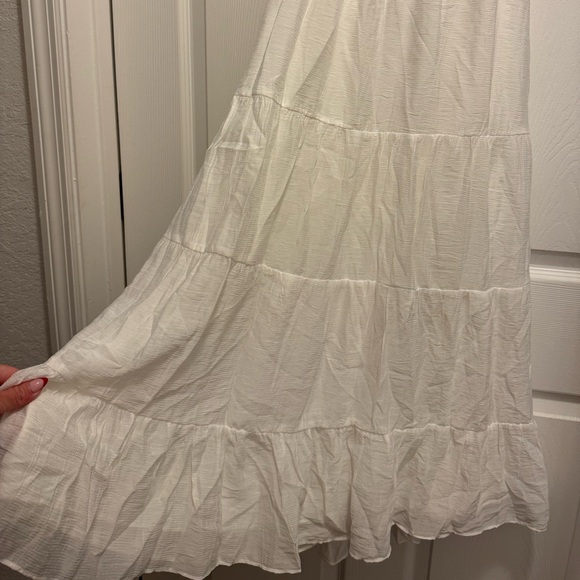 NWT - Showpo ANITA MIDI DRESS - PUFF SLEEVE TIERED DRESS IN WHITE - Picture 12 of 15